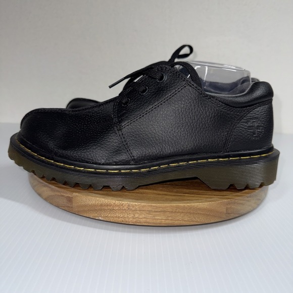 Oxfords_&_Derbys